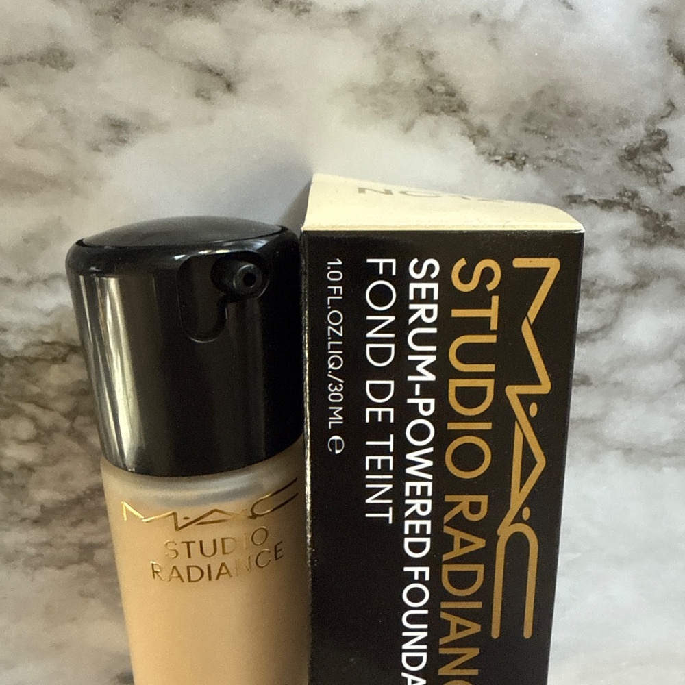 MAC COSMETICS STUDIO RADIANCE FOUNDATION NC12 - Picture 3 of 4